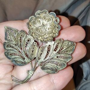 Sterling silver filigree pin brooch Peru
